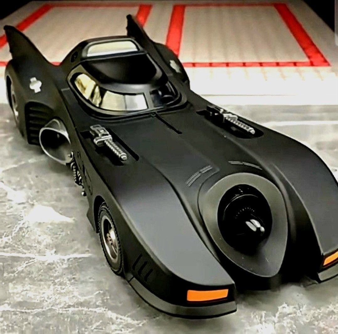 1:18 Black Mamba 1989 Batmobile Full Metal (Batman) Hobbies Toys