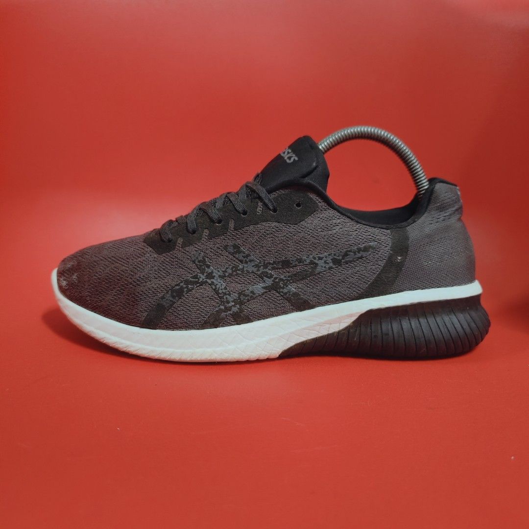 Asics casual shoes 7.5 shop