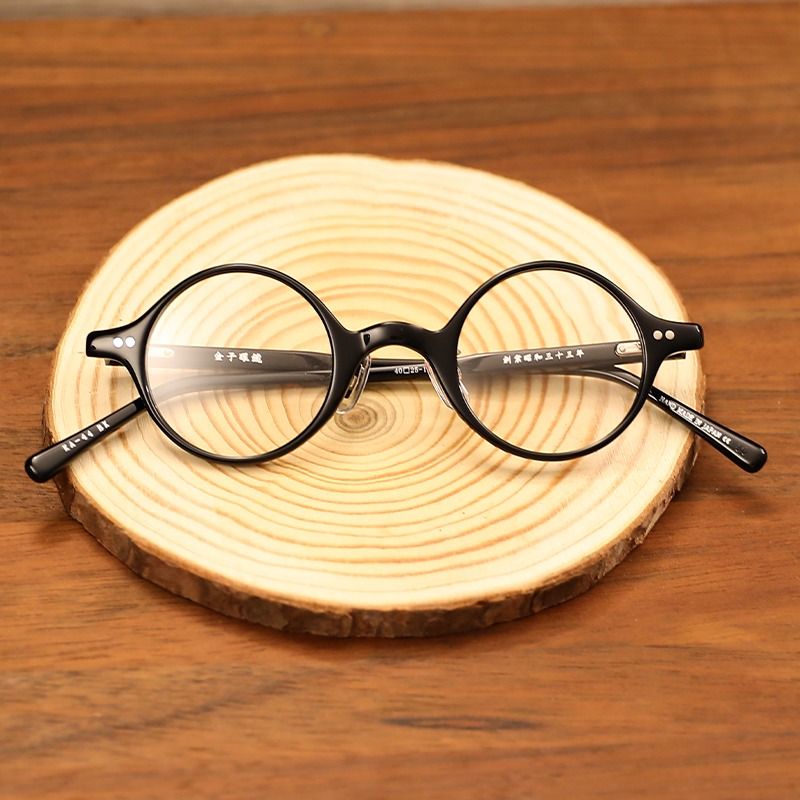 金子眼鏡, KA-44 , SIZE: 40-25-145, 男裝, 手錶及配件, 眼鏡- Carousell