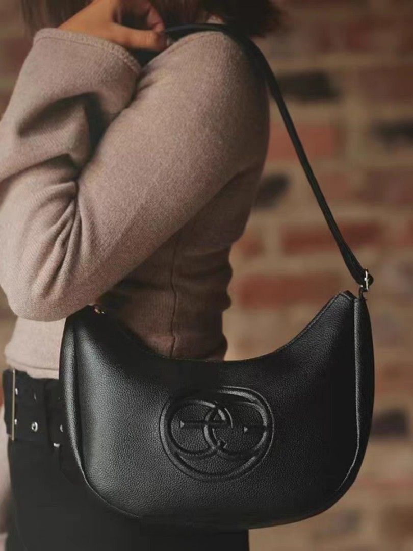 日本雜誌附錄EGOIST Round Shoulder Bag 黑色PU皮革便攜多用途單肩袋  