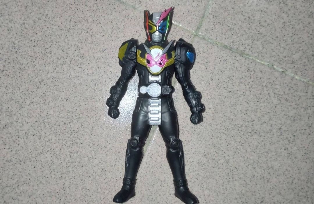 [中古] RHS Kamen Rider zio trinity 軟膠 幪面超人 zi-o 17cm, 興趣及遊戲, 玩具 & 遊戲類 ...