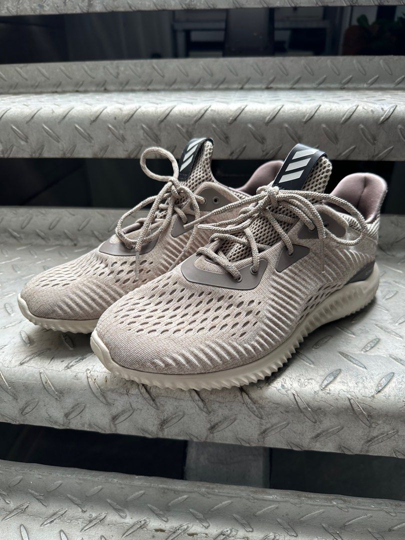 Alphabounce brown top