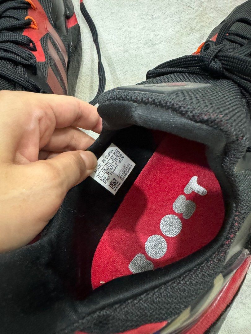 Ultra boost cheap red stripes