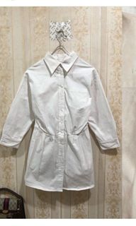 (Category: ) located in . Submitted by ishcloset (Listing ID 1272600059, Image 1). Description: .