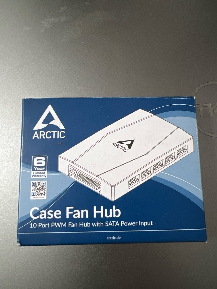 ARCTIC Case Fan Hub - User Manual