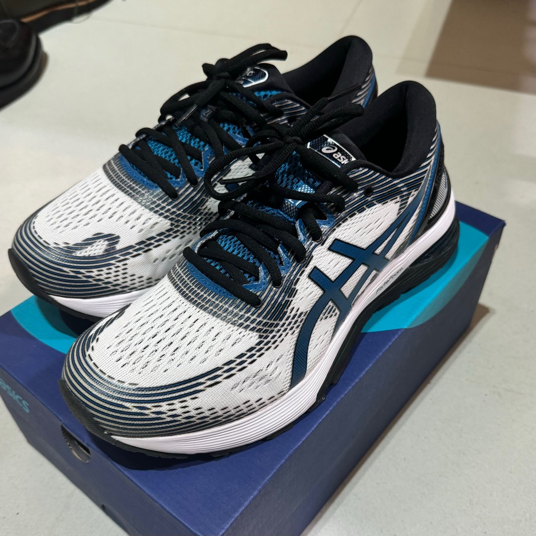 Asics nimbus best sale 21 usa