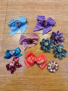 Assorted hair bows