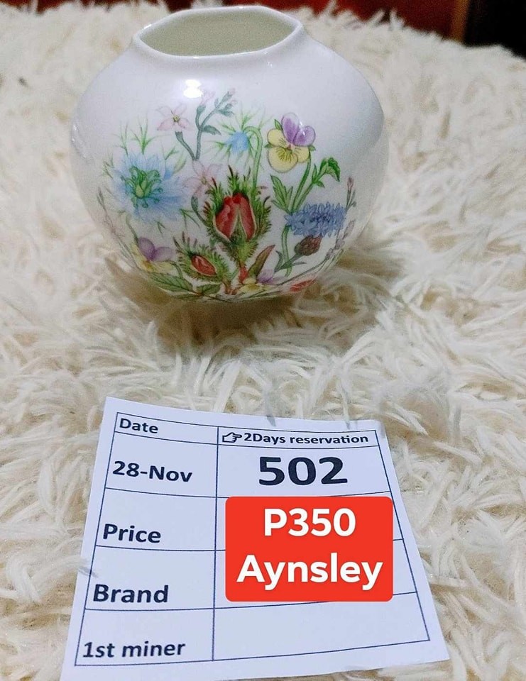 Aynsley vase, Furniture & Home Living, Home Decor, Vases & Decorative ...