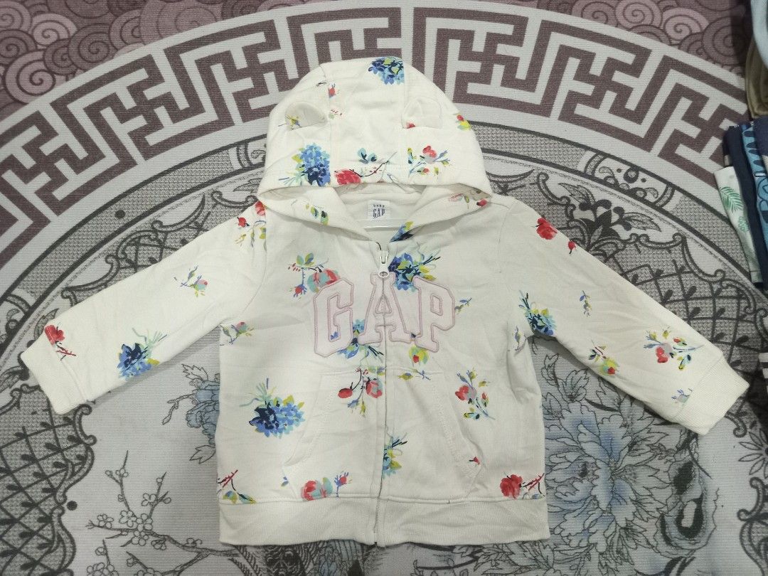 Baby gap hotsell girl sweater