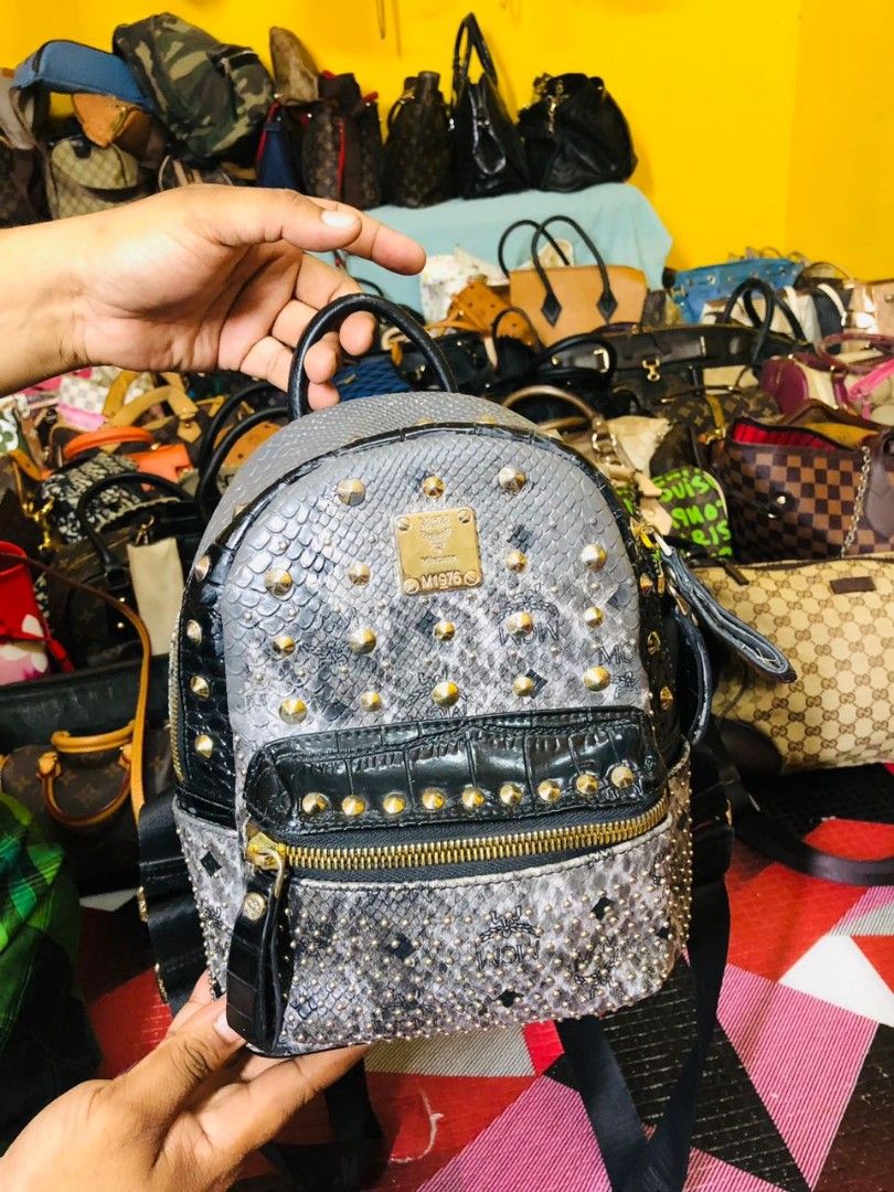 Mcm backpack hotsell z8364