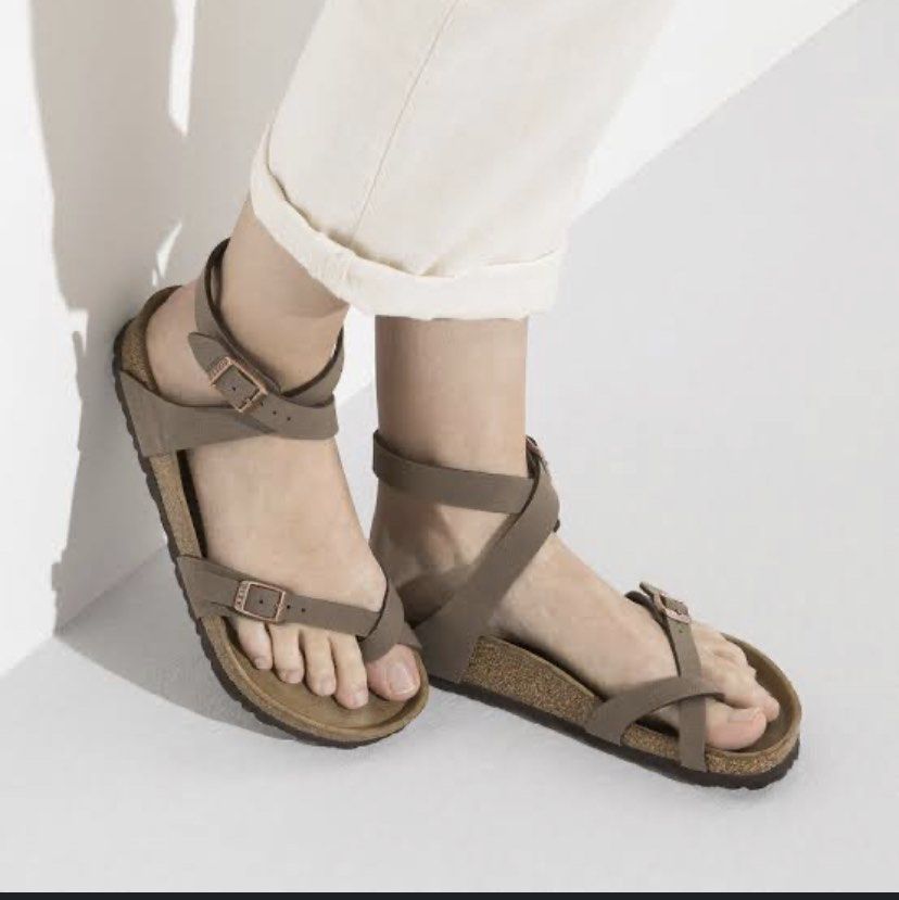 Birkenstock yara magenta sales
