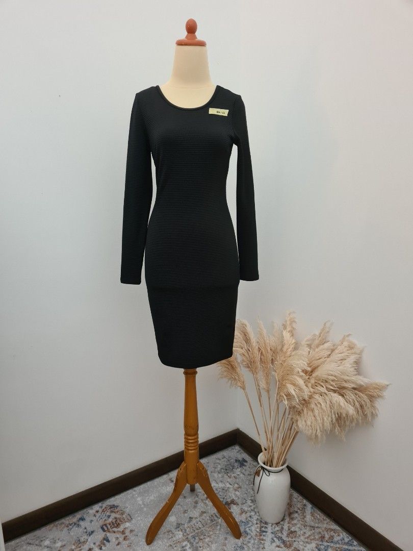 H&m bodycon midi dress hot sale