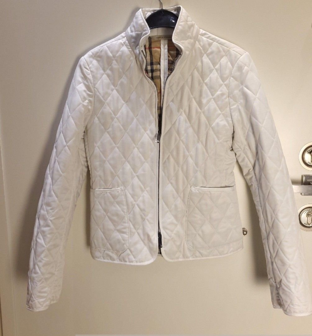 Burberry white diamond quilted jacket size S Women s Fashion