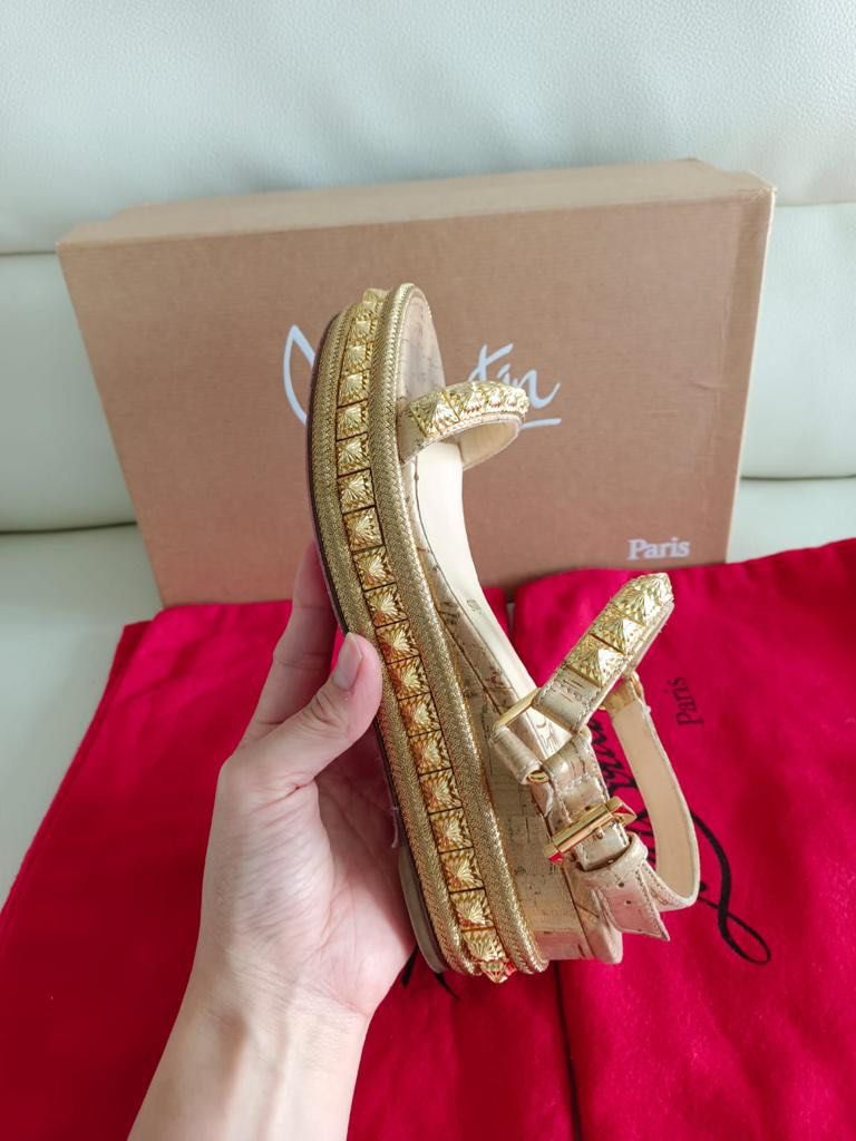 Christian louboutin pyradiams deals