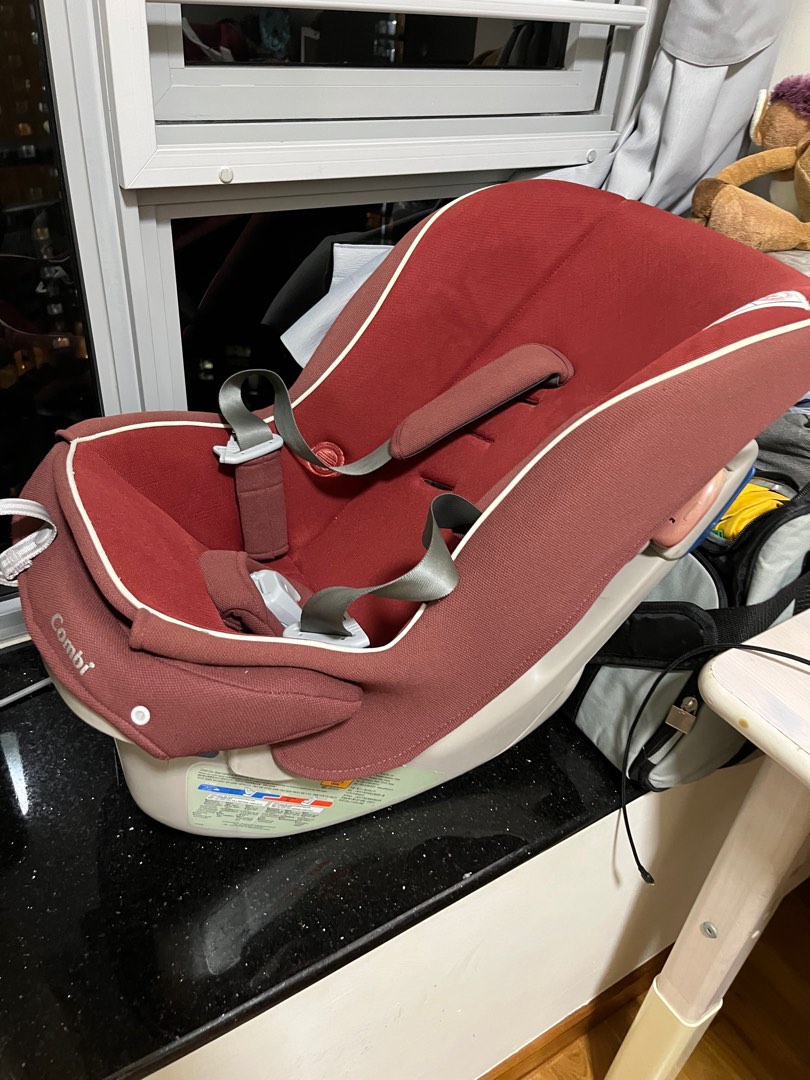 Combi eggshock deals car seat