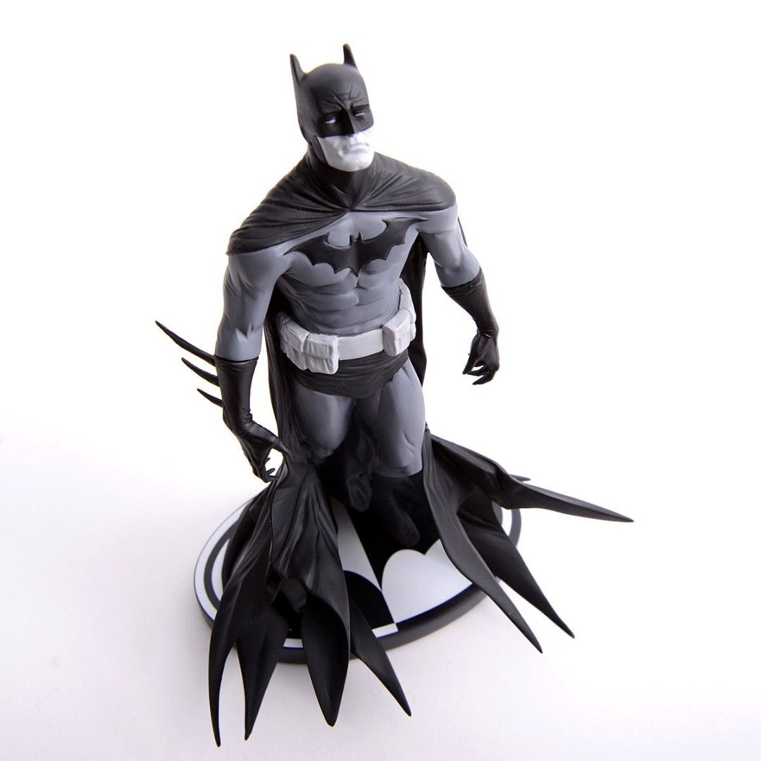 DC Collectibles バットマン ブラック＆ホワイト Jim Lee Amazon.co.jp