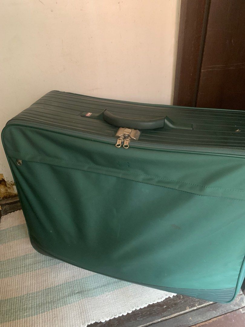 Delsey Hand Carry Luggage (Category: Luggage) located in Pasig City. Submitted by gablim002 (Listing ID 1272511555, Image 3). Description: Preloved. 55” 75” 25”.