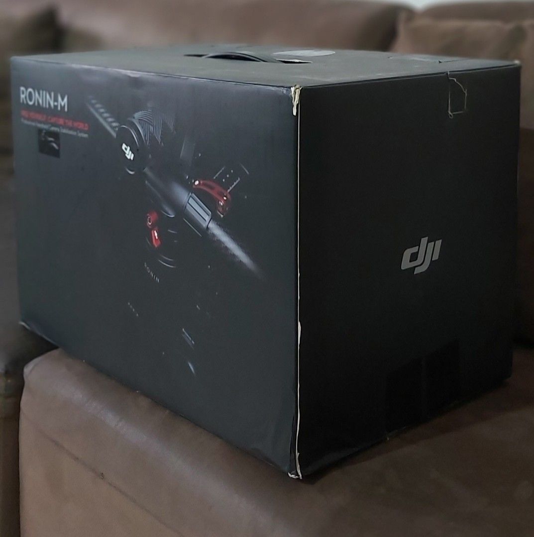 DJI RONIN-M Professional 3 Axis Camera Gimbal (Category: Gimbals & Stabilizers ) located in Manila. Submitted by wills.lim (Listing ID 1272485046, Image 3). Description: Makinis pa siya. pati rubber sa handle parang bago pa. used ilan beses lang. check the picts. yung battery naghibernate na sa tagal ng di na ginagamit pero may nabibili pa naman kung sa kaling di na gumana. firmware is latest. OFFER kayo kung di niyo type yung price. Baka pumayag