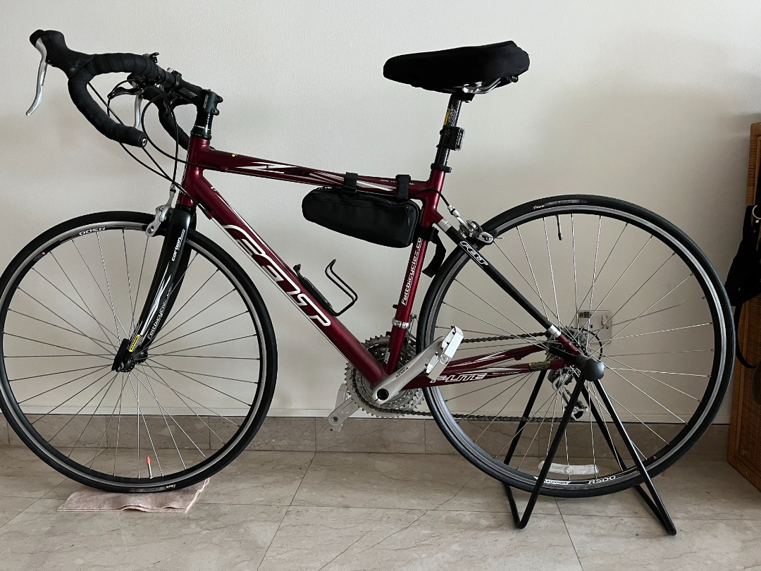 FELT Road Bike Z90 Size 54 Sports Equipment Bicycles Parts