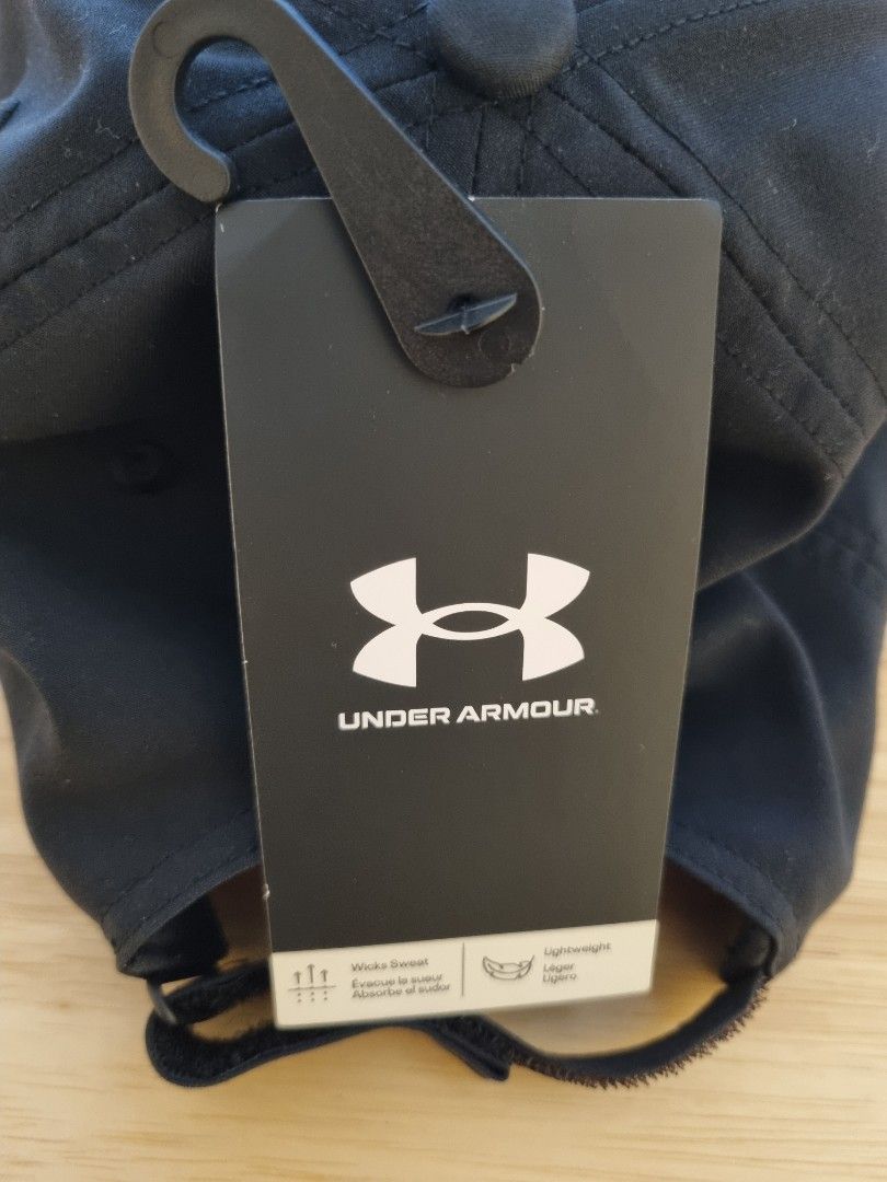For sale: Under Armour Golf Hat, Men's Fashion, Watches