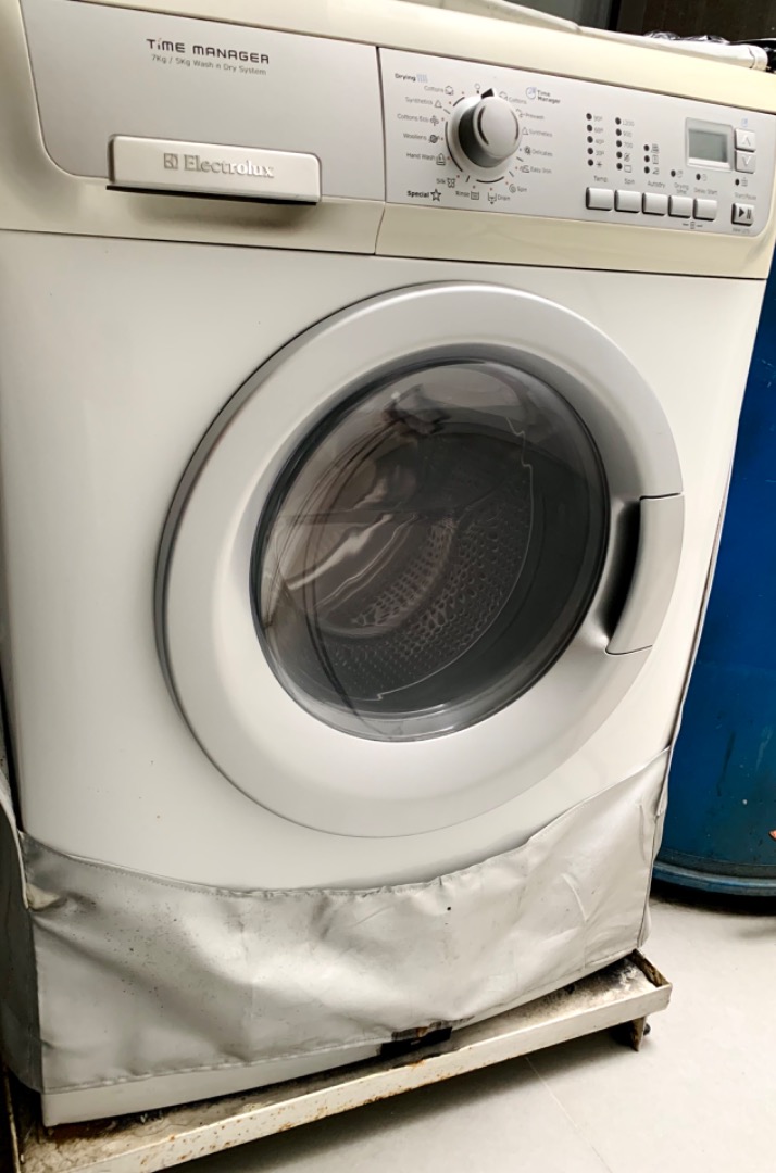 Front load washing machine, request for urgent pickup. Unit still turns on but drum is not