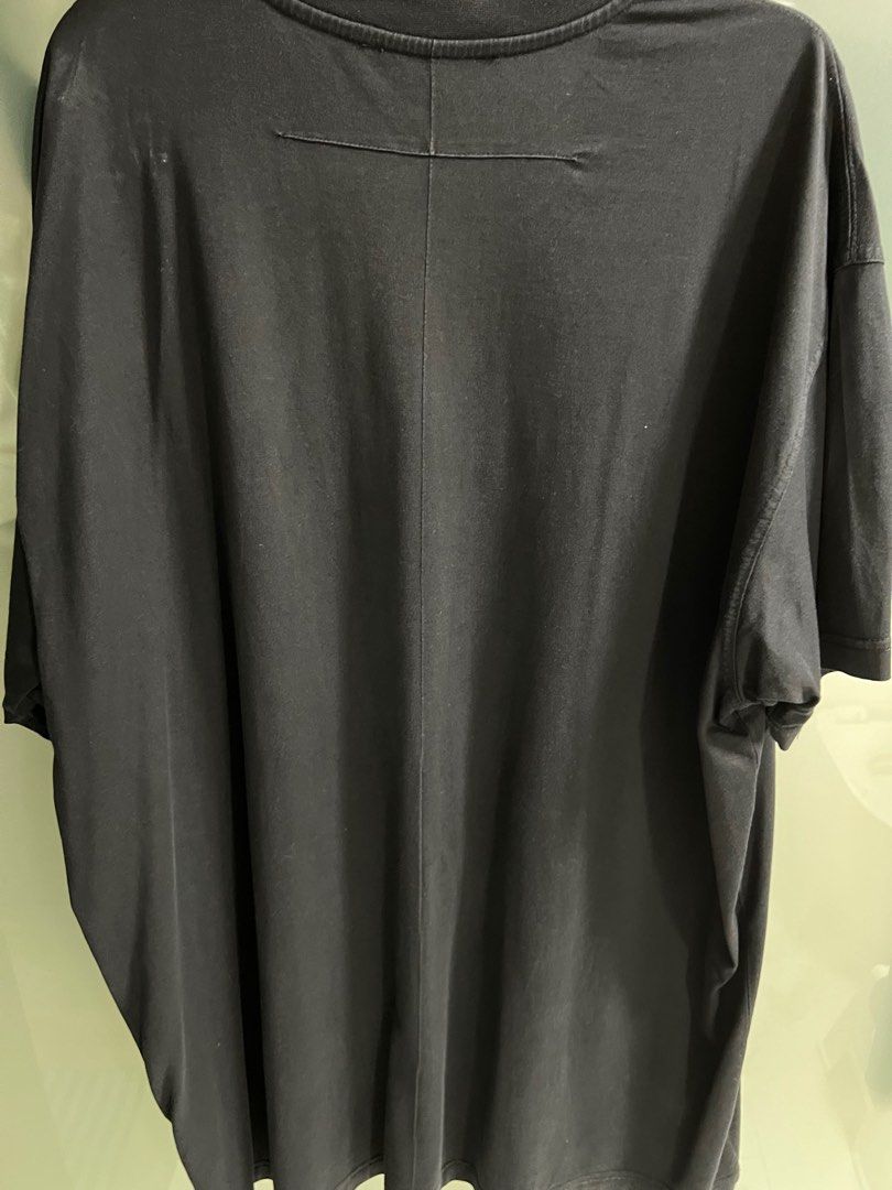 Givenchy screaming monkey t shirt on sale