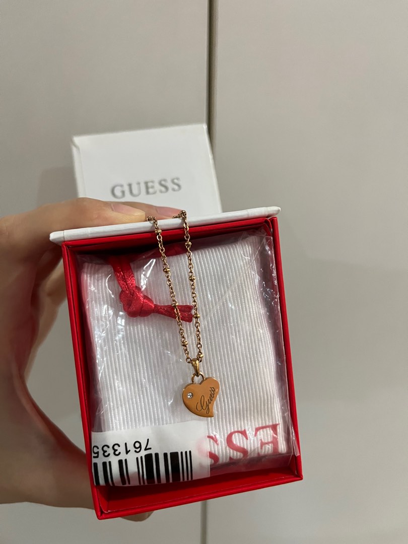 Guess necklace clearance set