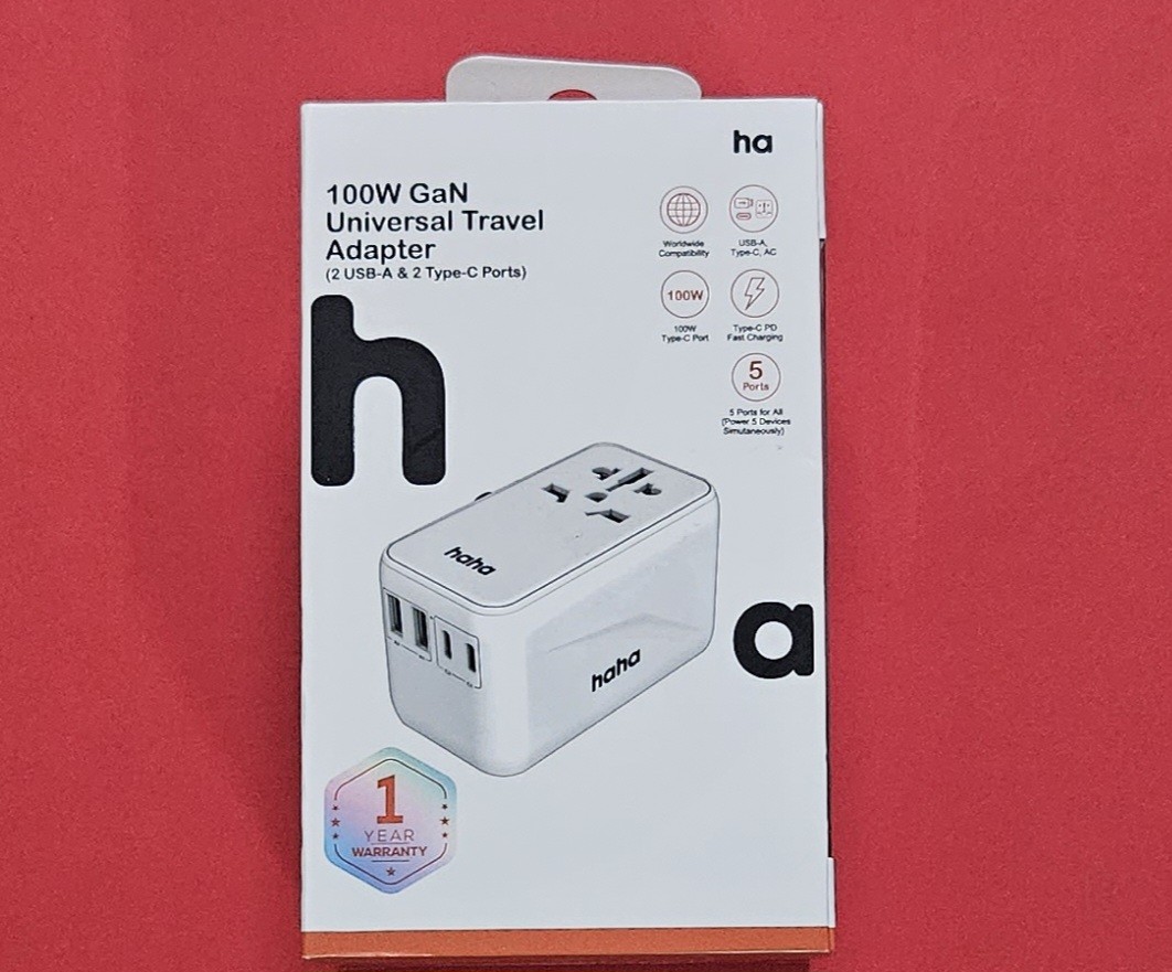 HaHa 旅行萬用插頭100W, 興趣及遊戲, 旅行, 旅遊- 旅行必需品及用品