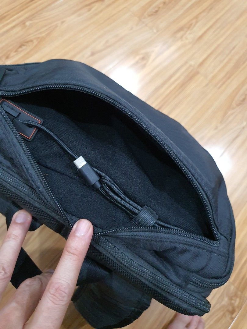 Hedgren Connect Bond backpack Men s Fashion Bags Backpacks on