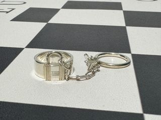 （分類：）位於 。 由 tsa_luxury 提交（商品編號 1272465786，圖片 1）。簡介： 。