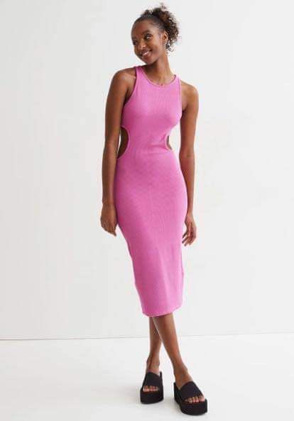 H&M cut out dress (Category: Dresses) located in Manila. Submitted by miffsies (Listing ID 1272544865, Image 3). Description: Brand new.