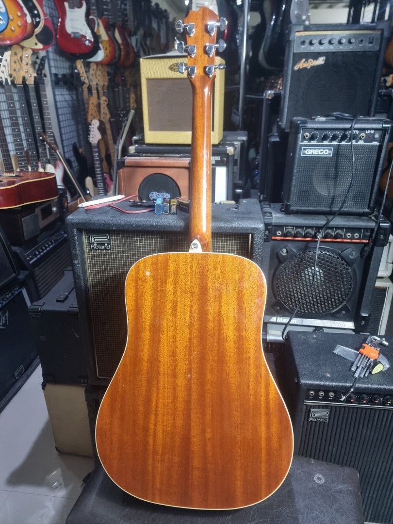 James acoustic guitar, Hobbies & Toys, Music & Media, Musical