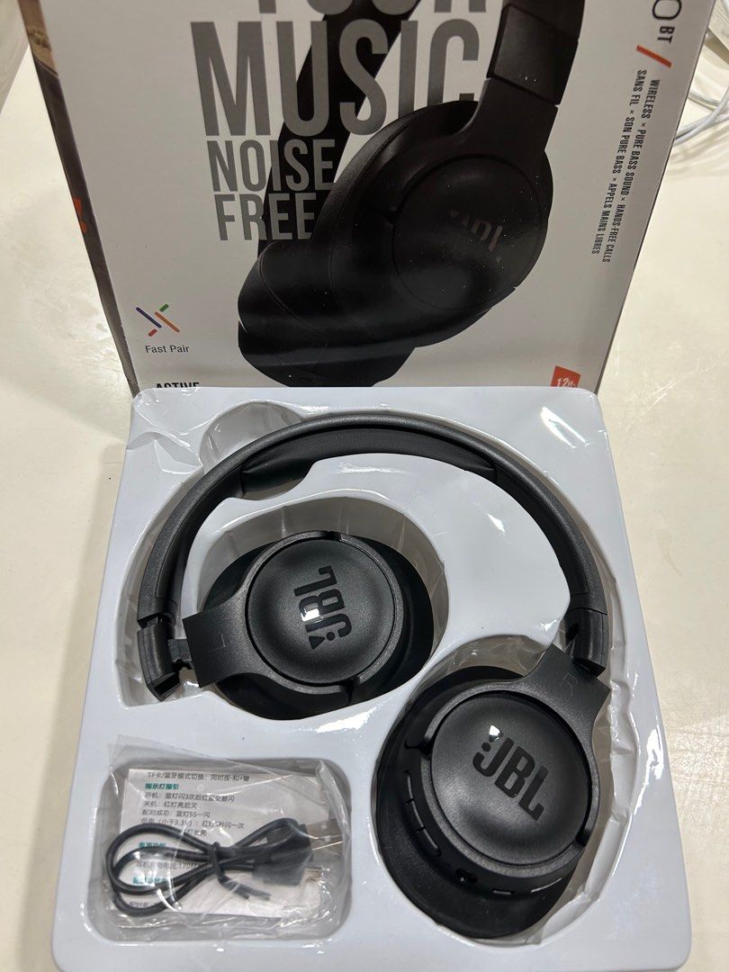 Jbl headphones, Audio, Headphones & Headsets on Carousell