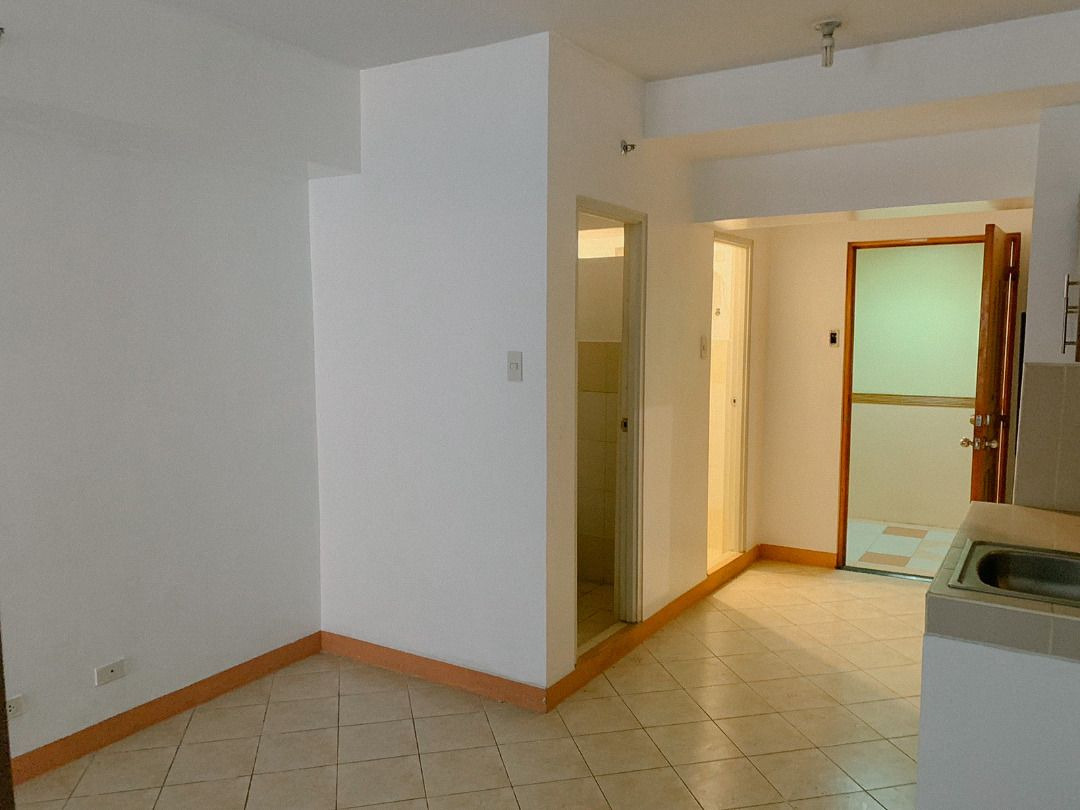 (Category: ) located in . Submitted by gomhaus (Listing ID 1272526584, Image 1). Description: .