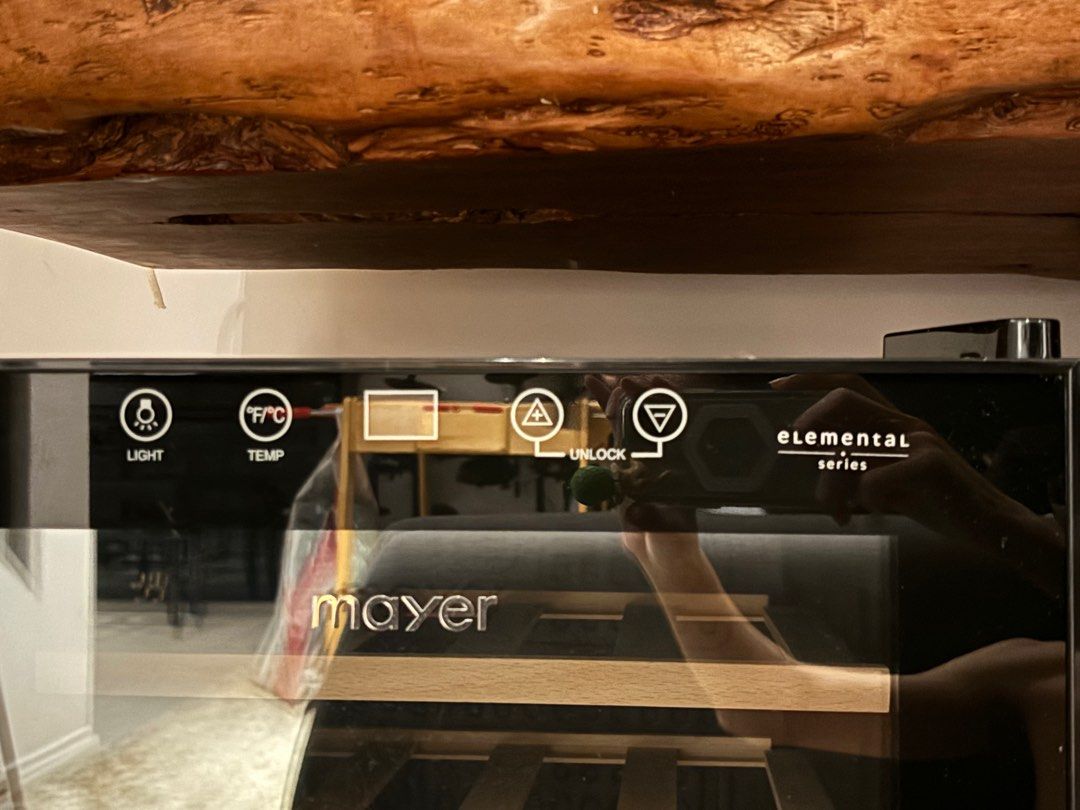 Mayer elemental series wine fridge, TV & Home Appliances, Kitchen Appliances, Refrigerators