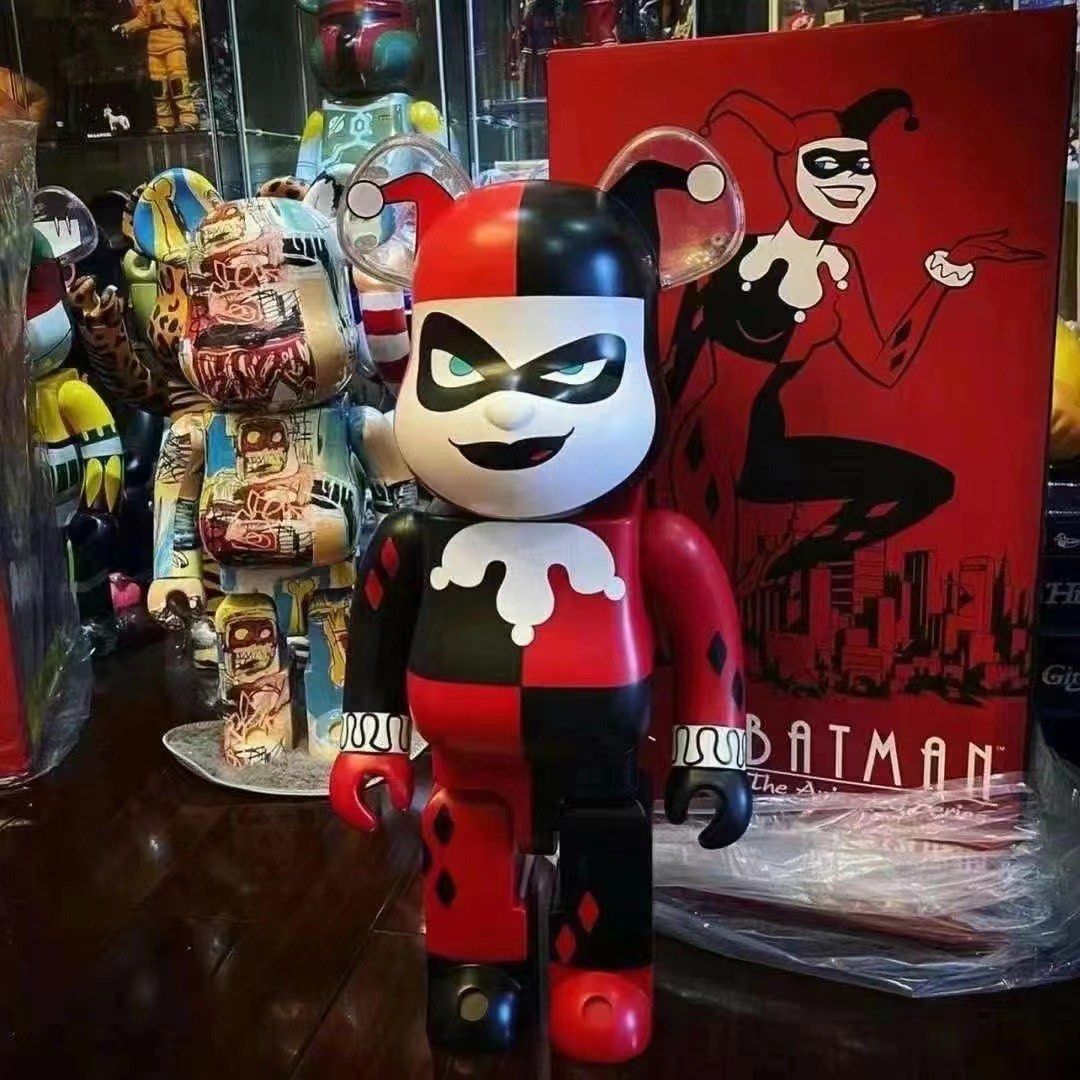 【あすつく】 The BATMAN ( QUINN HARLEY Animated 400%ベア ver.) Series キューブリック、ベアブリック