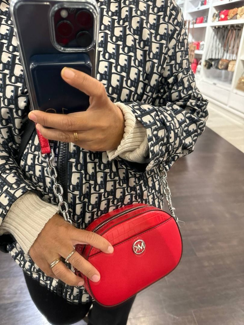 Michael kors 2025 red camera bag