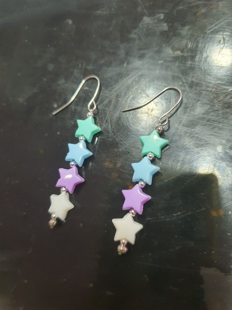 Rainbow online star earrings