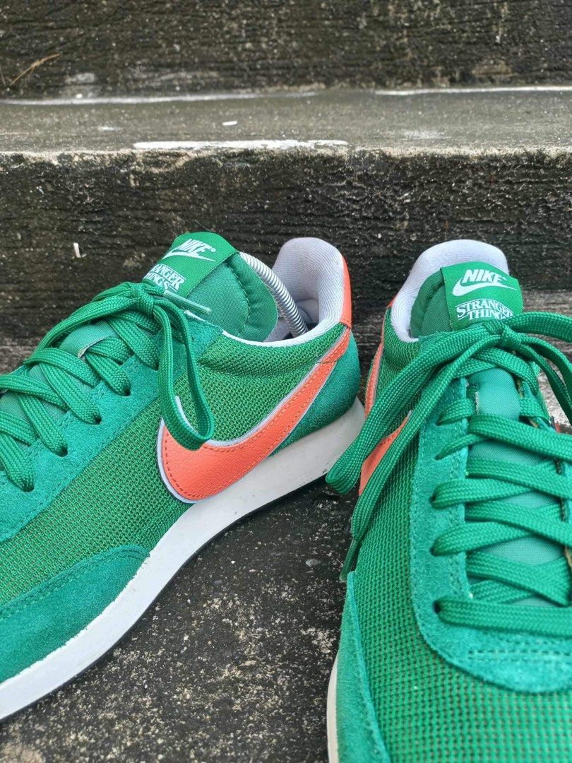 Stranger things top nike ebay