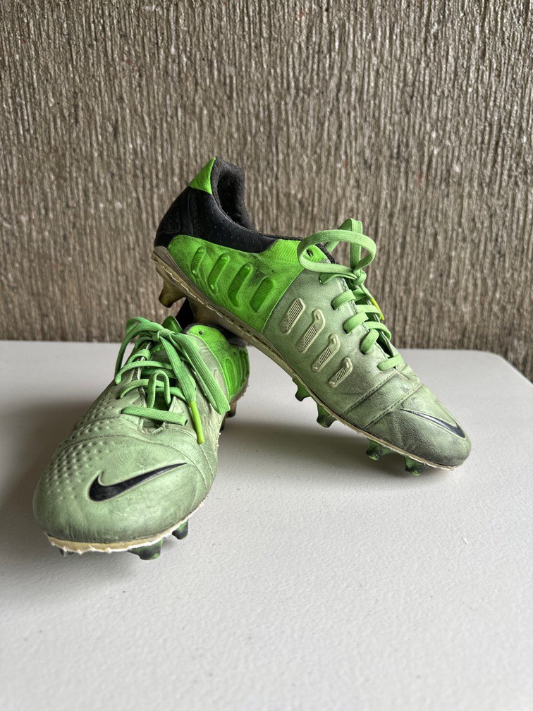 Original Nike CTR 360 Yellow green Soccer shoes for adults