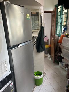 (Category: ) located in . Submitted by ateo0303 (Listing ID 1272541148, Image 1). Description: .