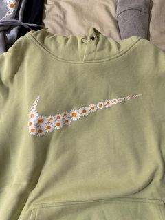 Diy hotsell nike sweatshirt