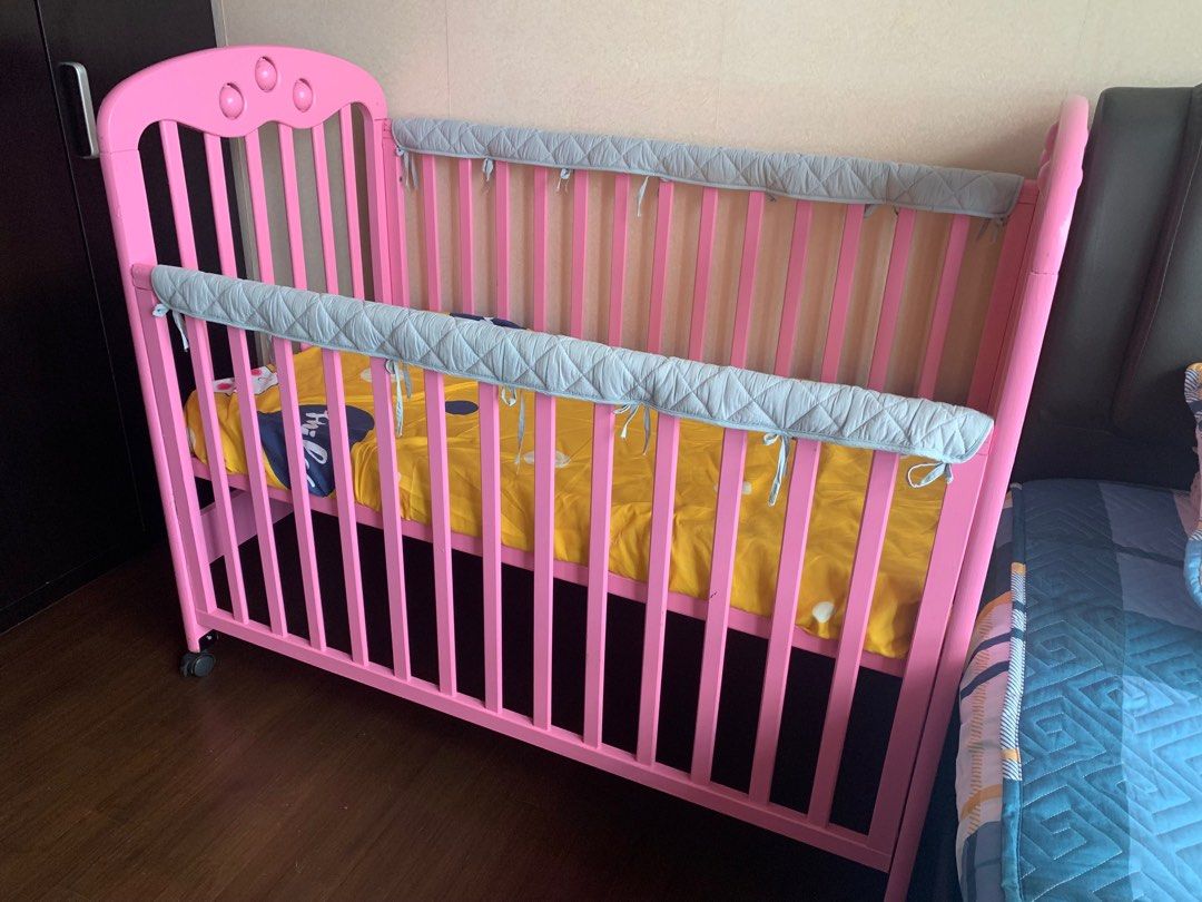 Preloved baby crib 2025