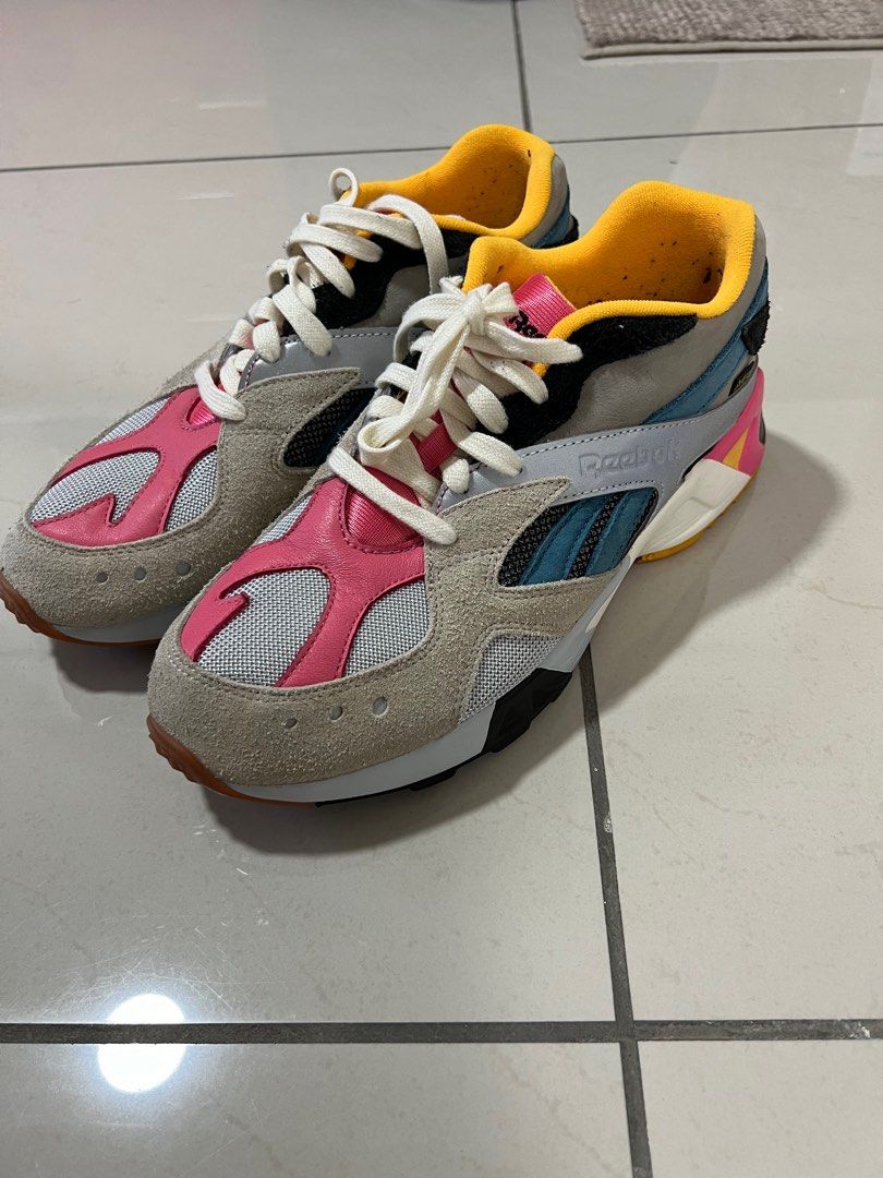 Reebok aztrek bodega on sale