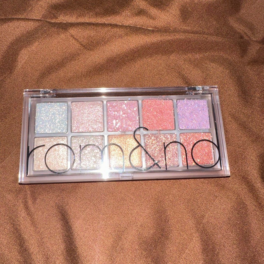 Rom&nd 00 light & glitter Romand eyeshadow palette, Beauty & Personal