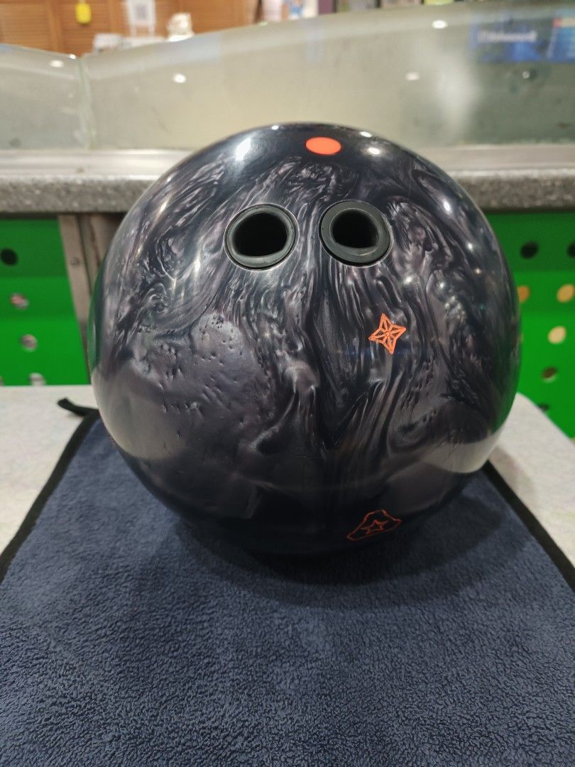 RotoGrip UC3 bowling ball 14lbs, Sports Equipment, Sports & Games