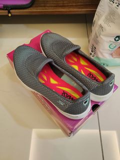 Skechers goga 2025 max malaysia