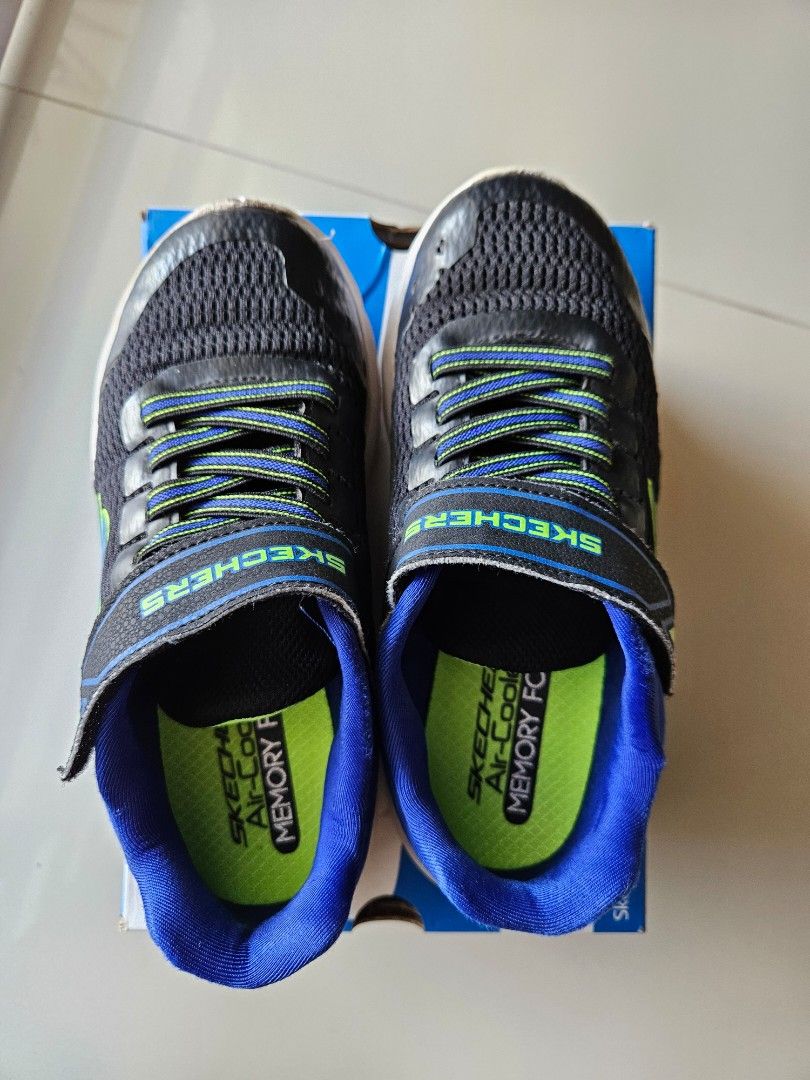 sketchers boys shoes