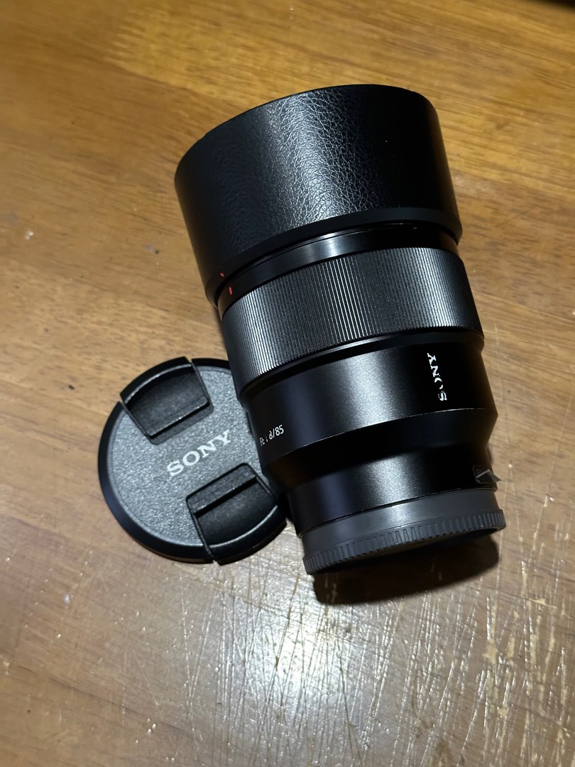 Sony 85mm f1.8, Photography, Cameras on Carousell