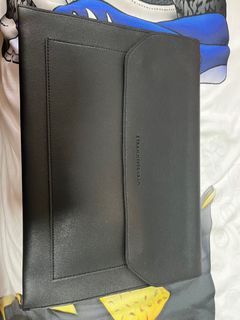 Straightforward Laptop Sleeve (leather)
